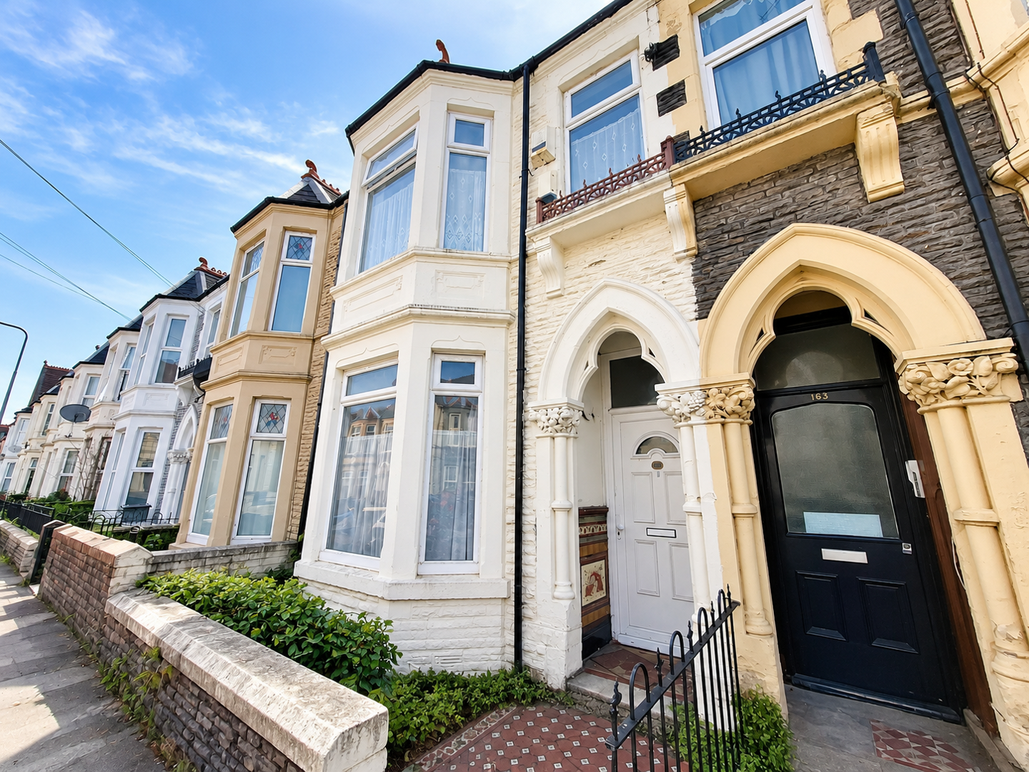 5 bed property in Mackintosh Place, Cardiff